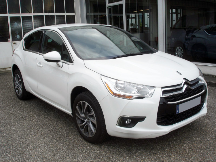 Baguette chrom&eacute;e de contour de calandre compatible avec Citro&euml;n DS 4
