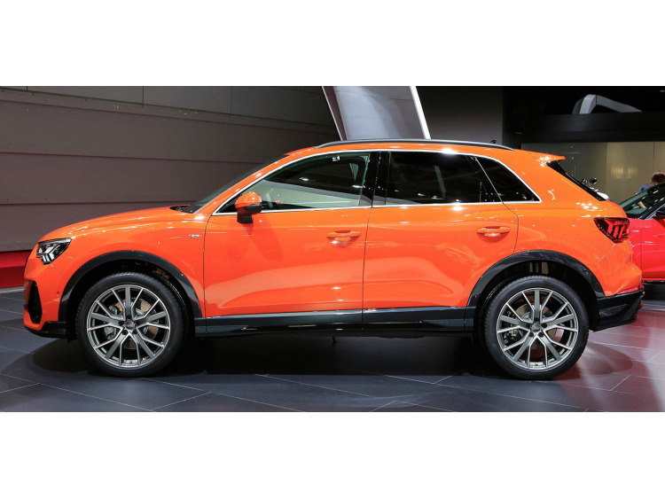 Baguette chrom&eacute;e de contour des vitres lat&eacute;rales compatible avec Audi Q3