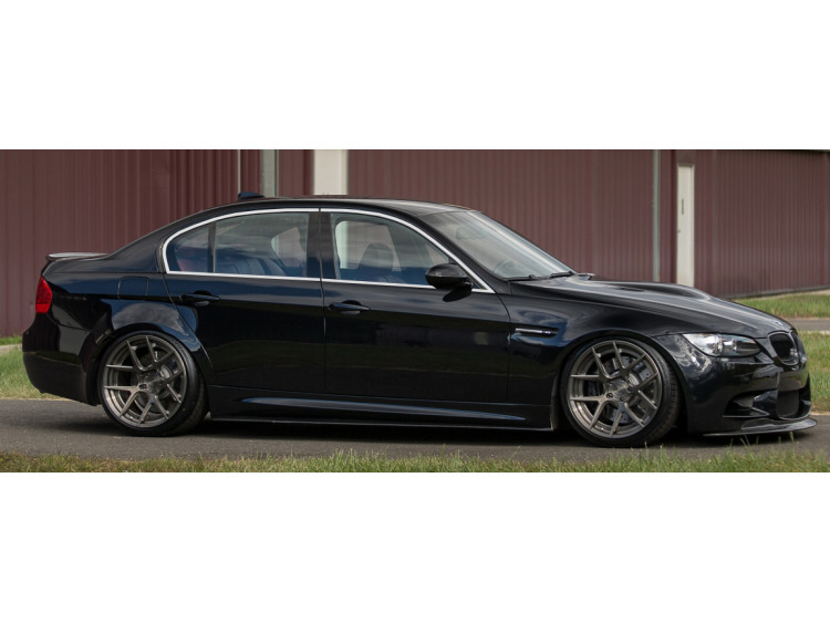 Baguette chrom&eacute;e de contour des vitres lat&eacute;rales pour BMW M3 E90 Berline 07-08 BMW M3 E90 Berline LCI 08-11 BMW M3 E92 Coup&eacute; 07-10 BMW M3 E92 Coup&eacute; LCI 09-13 BMW M3 E93 Cabriolet 08-10 BMW M3 E93 Cabriolet LCI 09-13