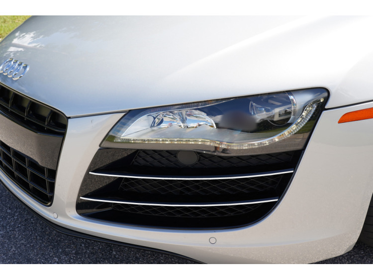 Baguette chrom&eacute;e pour a&eacute;ration pour Audi R8