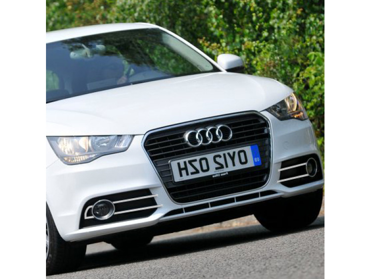 Baguette chrom&eacute;e pour antibrouillards compatible avec Audi A1 10-18 Sportback & Audi A1 10-19