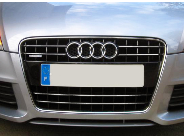 Baguette de calandre chrom&eacute;e compatible avec Audi TT S&eacute;rie 2 06-14 Audi TT RS Audi TTS