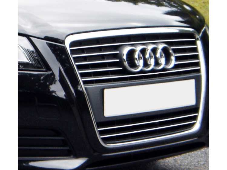 Baguette de calandre chrom&eacute;e pour Audi A3 s&eacute;rie 2 phase 2 08-12 & Audi A3 S&eacute;rie 2 Phase 2 Sportback 08-1