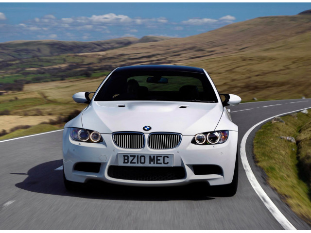 Baguette de calandre chromée pour BMW M3 E90 Berline 0708 BMW M3 E90 Berline LCI 0811 BMW M3 E92 Coupé 0710 BMW M3 E92 Coupé LCI 0913 BMW M3 E93 Cabriolet 0810 BMW M3 E93 Cabriolet LCI 0913