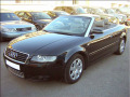 Baguette de calandre inf&eacute;rieure chrom&eacute;e pour Audi A4 s&eacute;rie 1 94-98 Audi A4 s&eacute;rie 2 00-04 Audi RS4 00-01 Audi S4 03-08 s&eacute;rie 2 Audi S4 08-11 s&eacute;rie 3 Audi S4 11-16 s&eacute;rie 3 phase 2 Audi S4 16-26 s&eacute;rie 4 Audi S4 97-01 s&eacute;rie 1