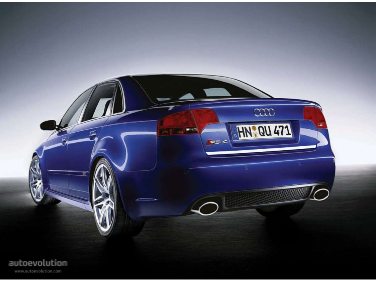 Baguette de coffre chrom&eacute;e compatible avec Audi RS4 05-08