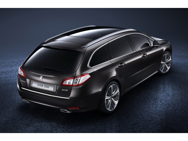 Baguette de coffre chromée compatible avec Peugeot 508 SW phase 2