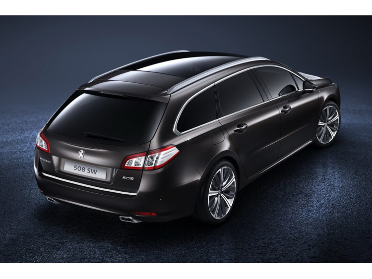 Baguette de coffre chrom&eacute;e compatible avec Peugeot 508 SW phase 2