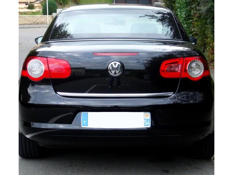 Baguette de coffre chrom&eacute;e compatible avec VW EOS