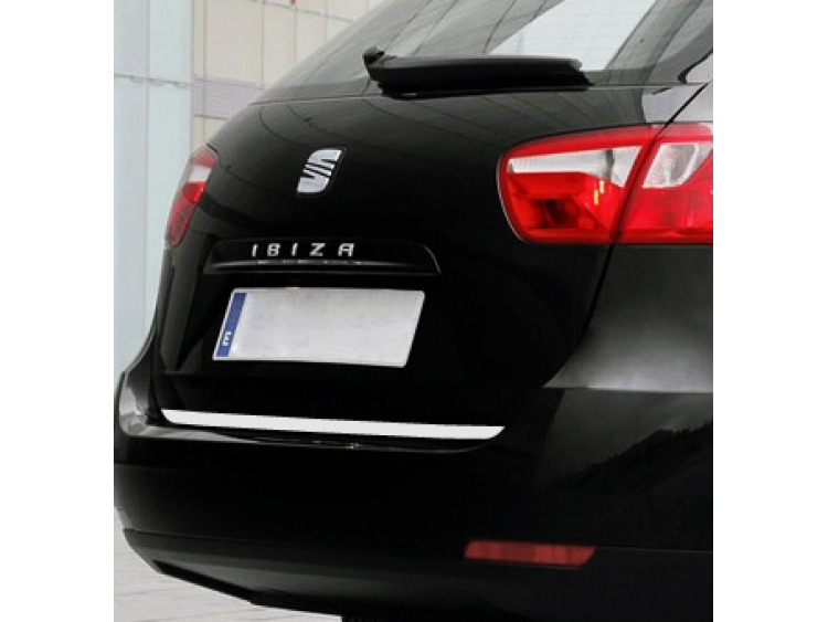 Baguette de coffre chrom&eacute;e pour Seat Ibiza ST
