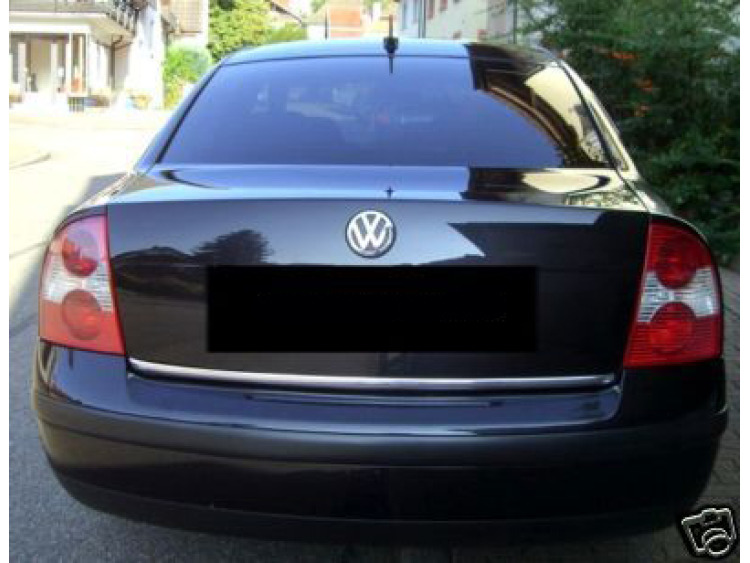 Baguette de coffre chrom&eacute;e pour VW Fox Golf 1 Golf 2 Golf 3,5 SW,6 Plus,6 SW,7,7 SW,Sportsvan,Jetta,