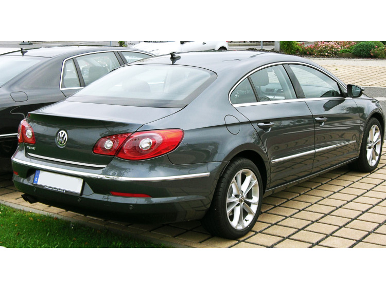Baguette de coffre chrom&eacute;e pour VW Passat CC