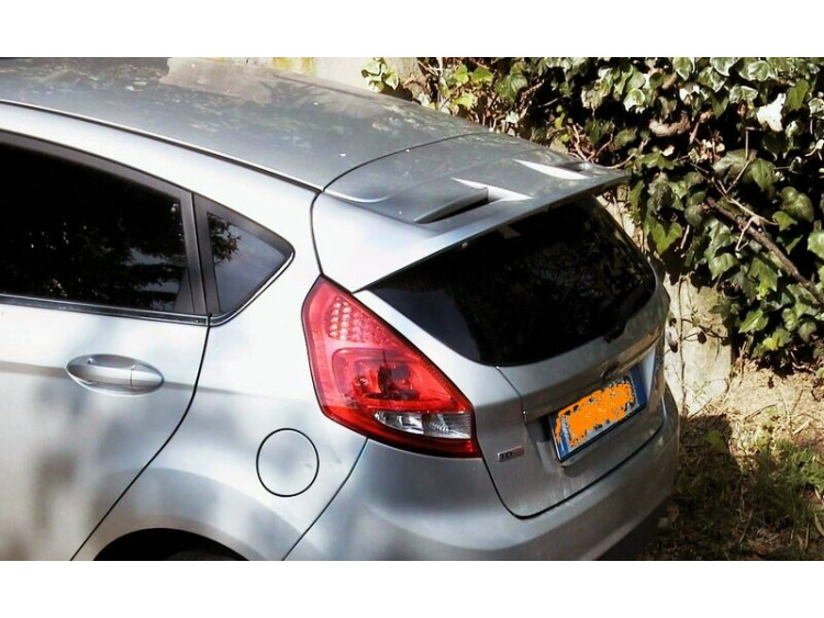 Becquet / aileron compatible avec Ford Fiesta VII 17-26 appr&ecirc;t&eacute;