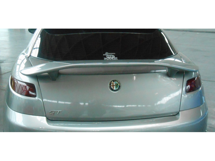 Becquet / aileron pour Alfa Romeo GT v2