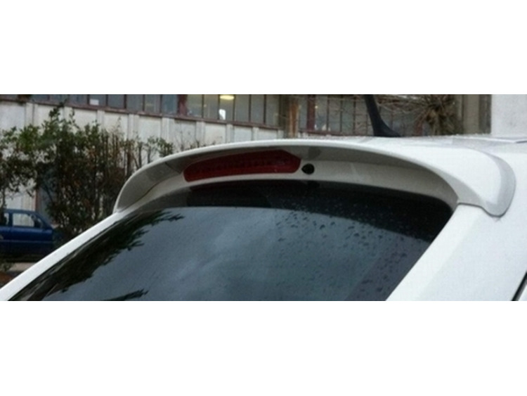 Becquet / aileron pour Alfa Romeo Mito sport appr&ecirc;t&eacute;